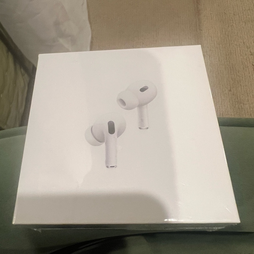 Apple AirPods Pro Box with White Packaging